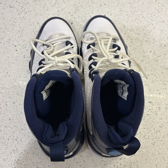 Jordan 9 - Picture 4 of 5